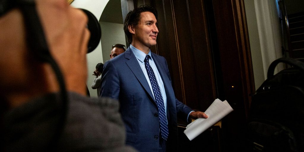 Prime Minister Justin Trudeau leaves the Liberal party caucus meeting in West Block on Sept. 27, 2023.