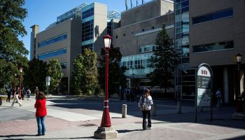 Students return to the University of Ottawa campus on Sept. 15, 2023, after classes resumed for the fall semester.