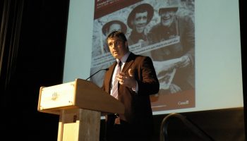 Tim Cook in 2008 by Cynthia Munster